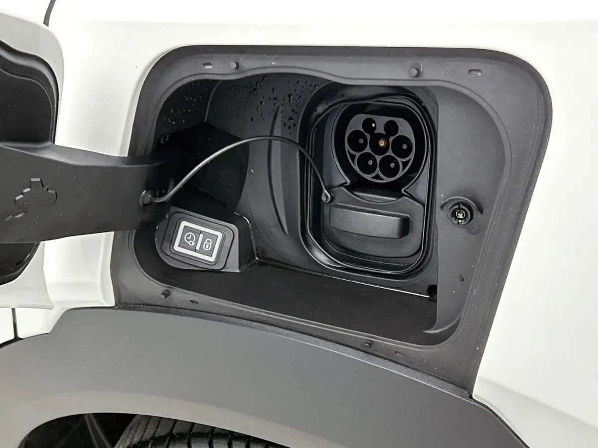 Ultimate 50-kWh 11kw bl. | 136pk | Lederen Bekleding | 32.000km! | Trekhaak | Navigatie | 89% SOH |