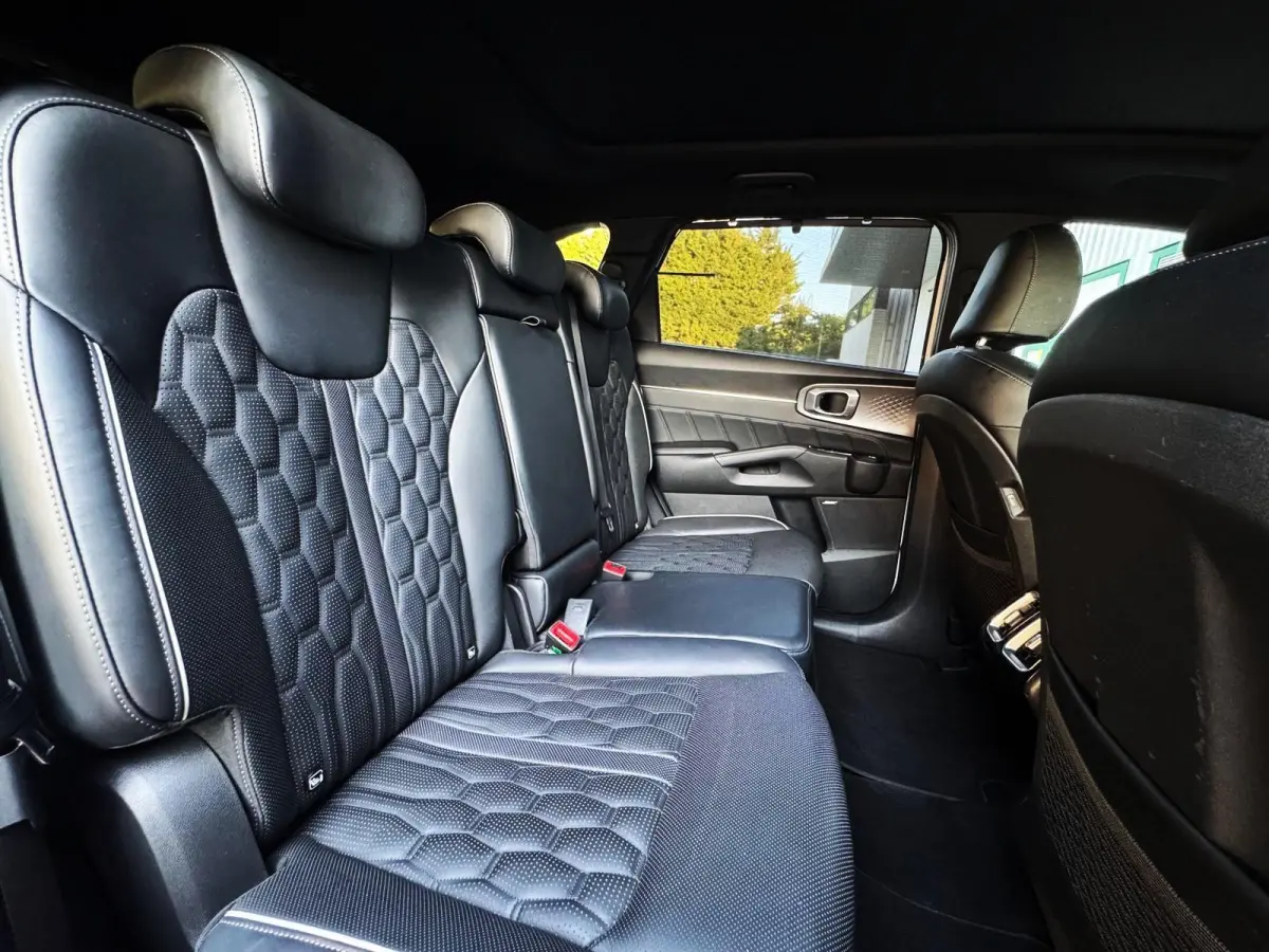 1.6 TGDI Hybrid Emotion P. Luxury 2WD 7p./360 camera/Panodak