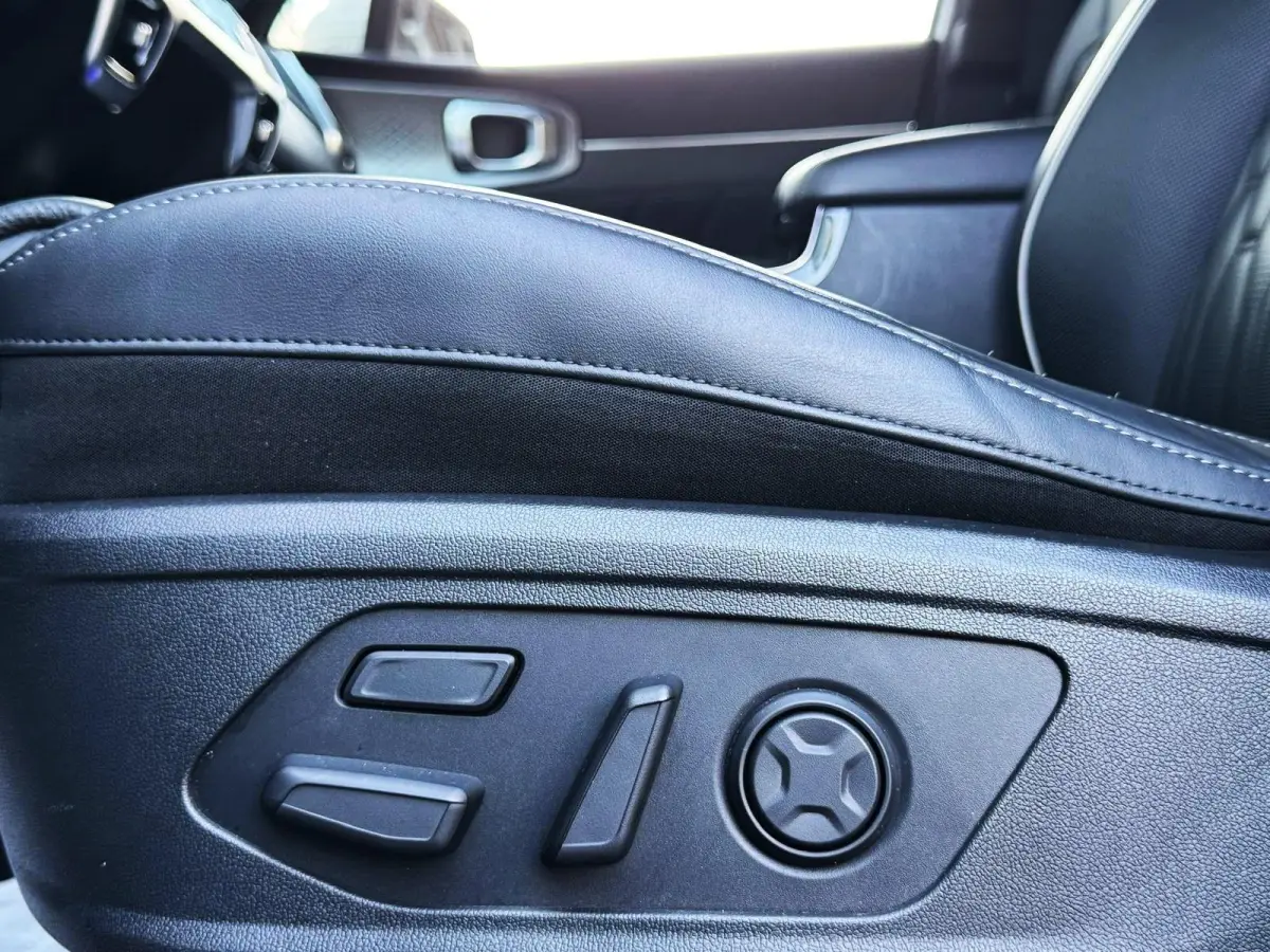 1.6 TGDI Hybrid Emotion P. Luxury 2WD 7p./360 camera/Panodak