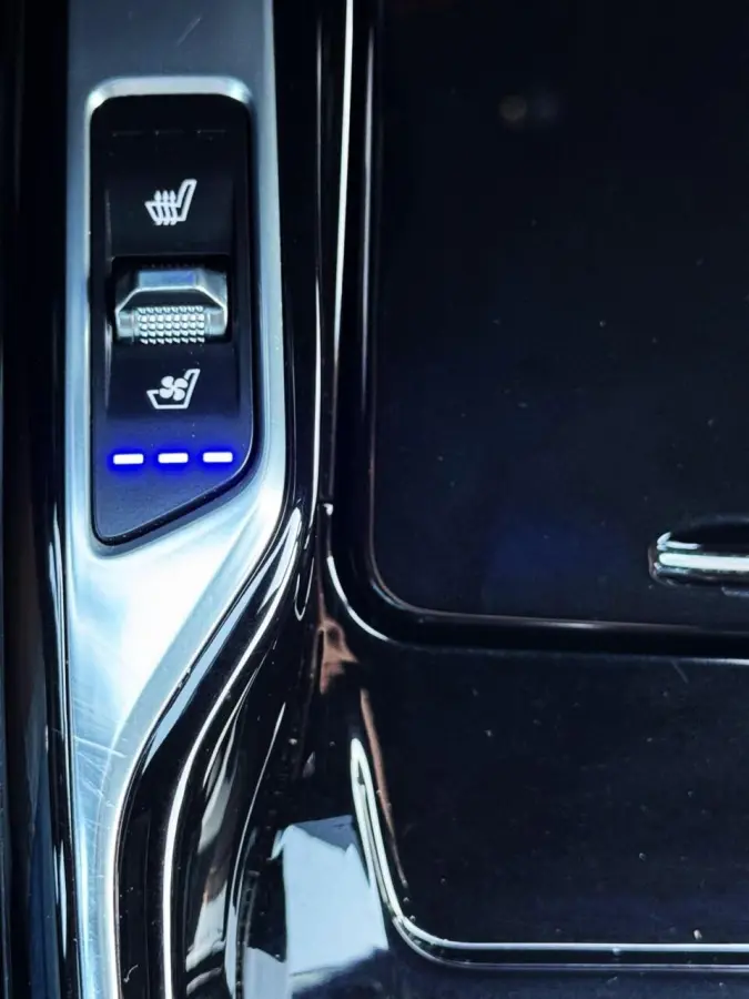 1.6 TGDI Hybrid Emotion P. Luxury 2WD 7p./360 camera/Panodak