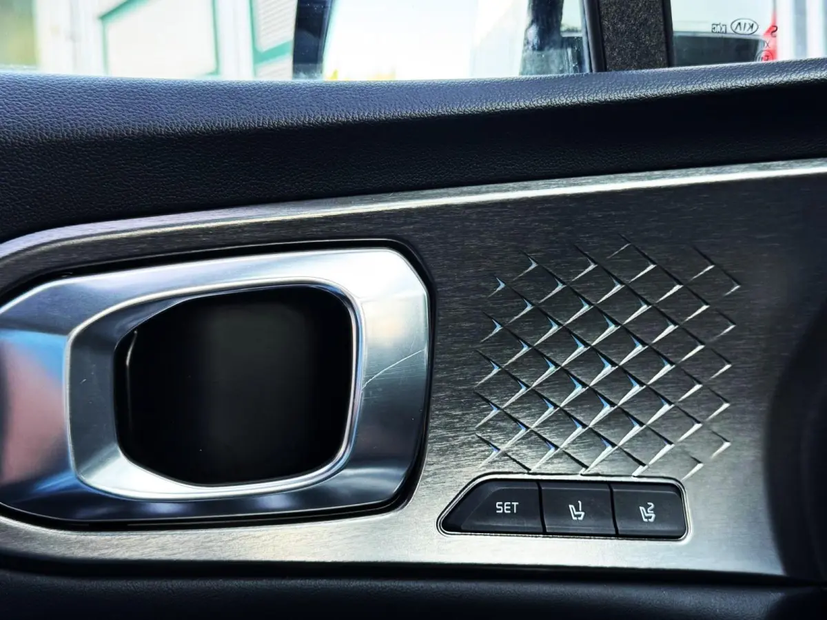 1.6 TGDI Hybrid Emotion P. Luxury 2WD 7p./360 camera/Panodak