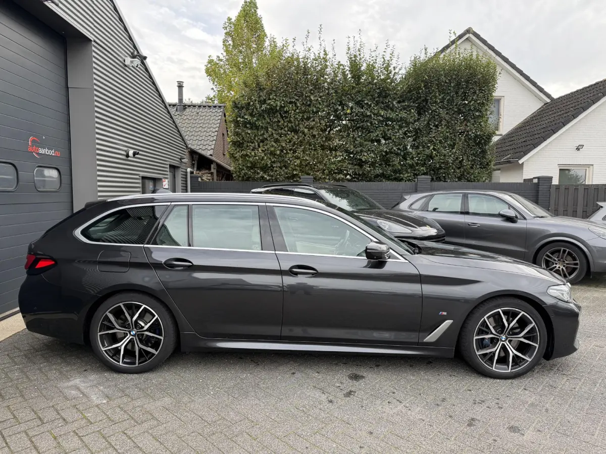 530i High Executive Edition M-Sport | Panoramadak | Harmon Kardon | Head-up | 360* Camera |