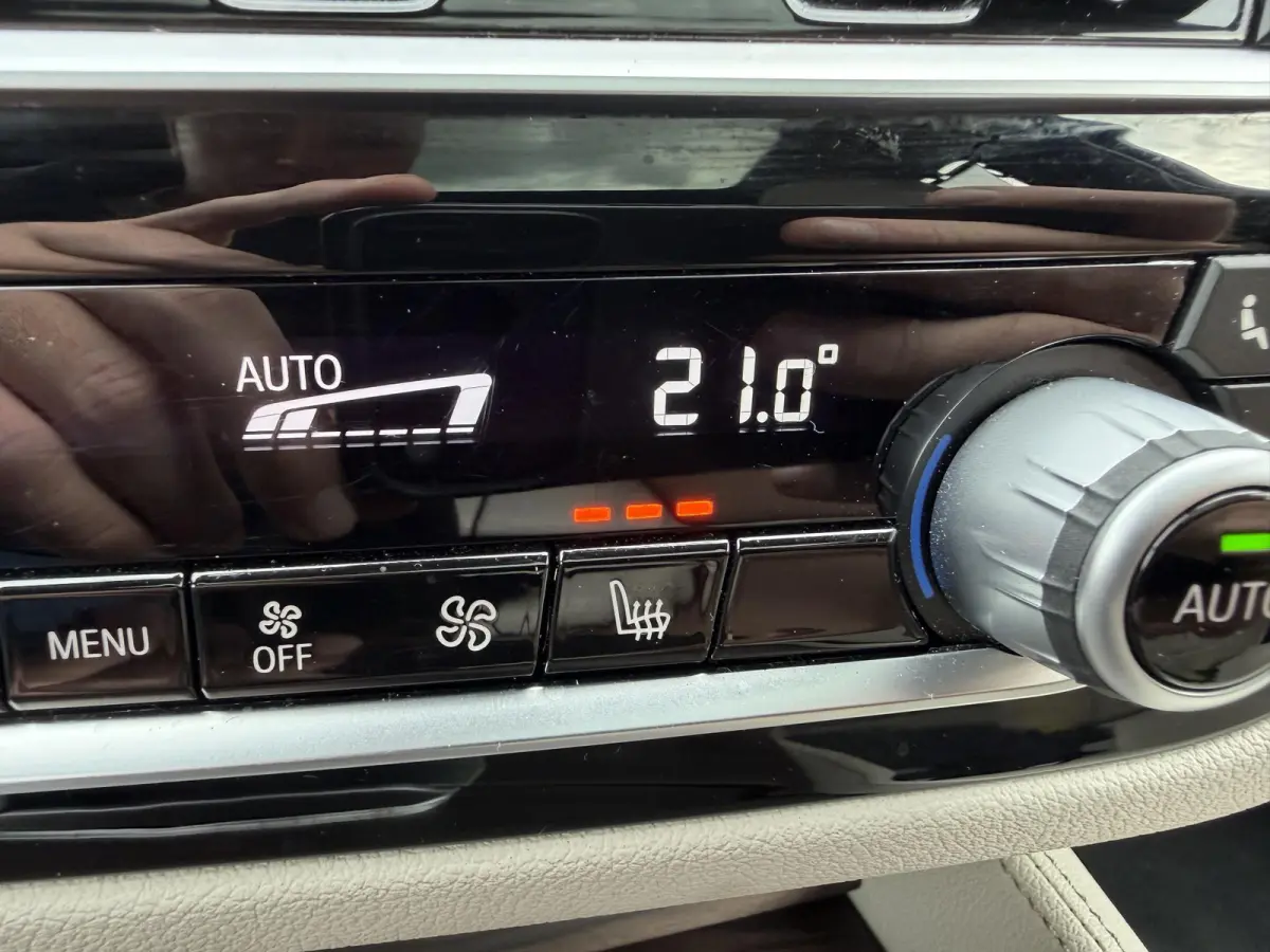 530i High Executive Edition M-Sport | Panoramadak | Harmon Kardon | Head-up | 360* Camera |