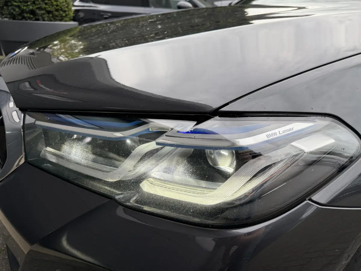 530i High Executive Edition M-Sport | Panoramadak | Harmon Kardon | Head-up | 360* Camera |