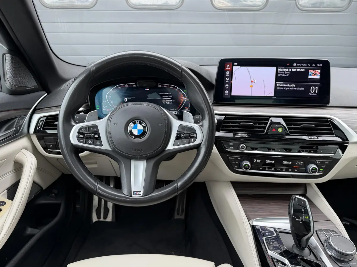 530i High Executive Edition M-Sport | Panoramadak | Harmon Kardon | Head-up | 360* Camera |