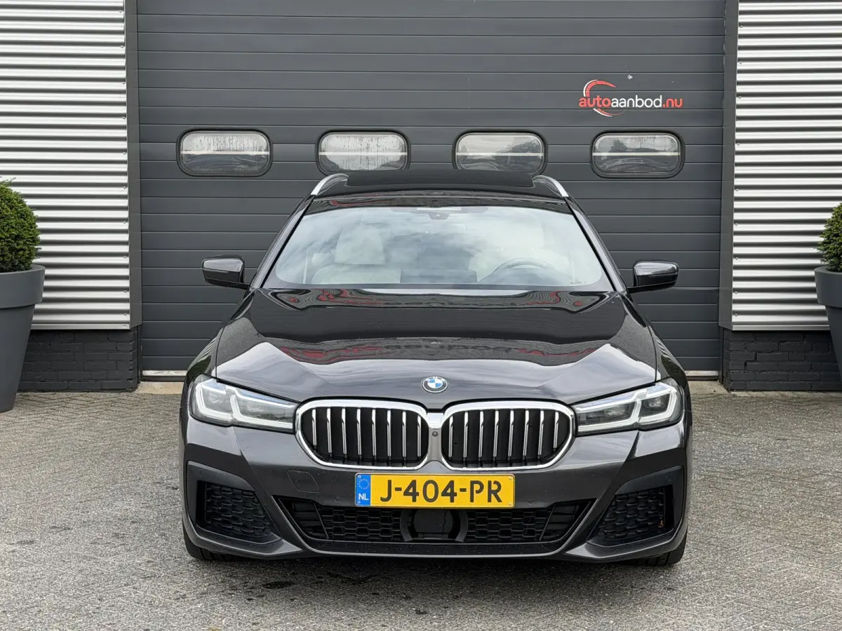 530i High Executive Edition M-Sport | Panoramadak | Harmon Kardon | Head-up | 360* Camera |