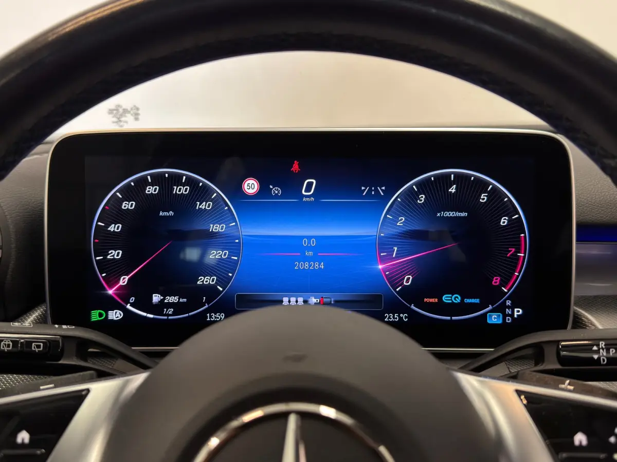 200 Luxury / BTW / Trekhaak