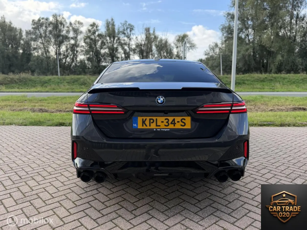 530e M-Sport PANO|SFEER|360|HUD|lEDER