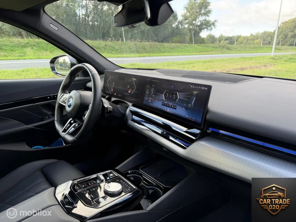 530e M-Sport PANO|SFEER|360|HUD|lEDER