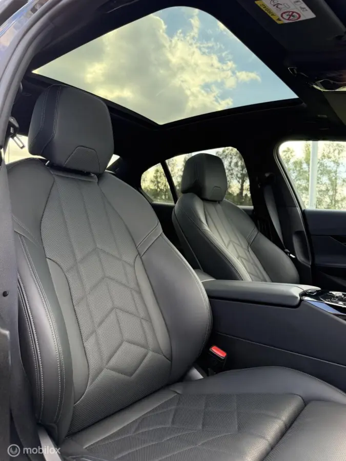 530e M-Sport PANO|SFEER|360|HUD|lEDER