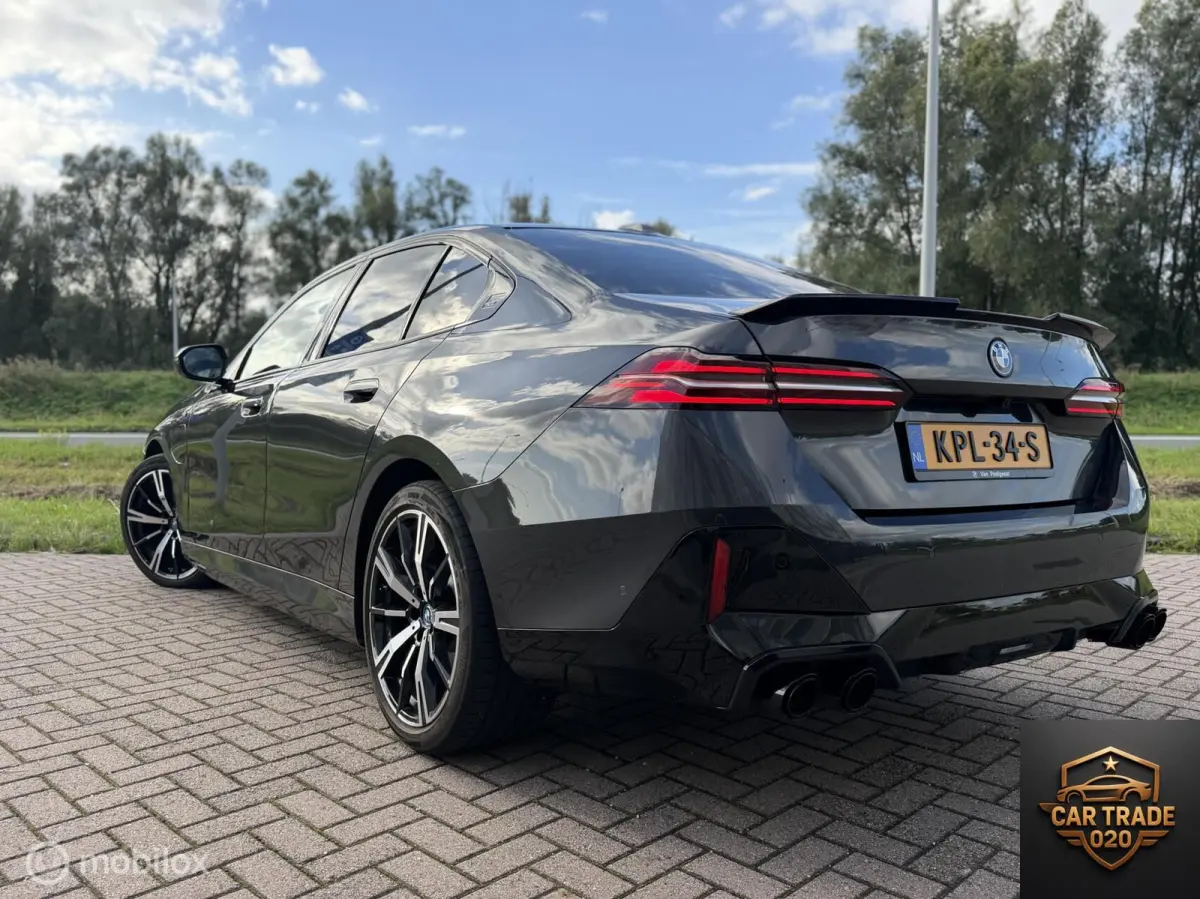 530e M-Sport PANO|SFEER|360|HUD|lEDER