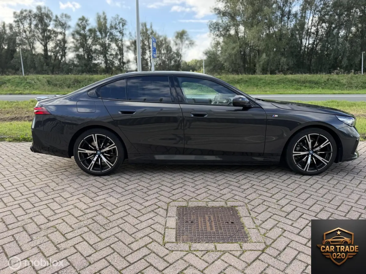 530e M-Sport PANO|SFEER|360|HUD|lEDER