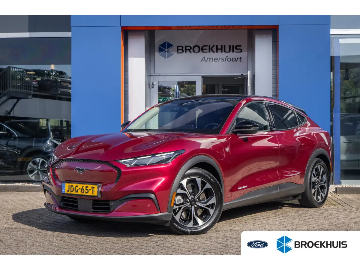 Standard RWD 73 kWh | Pano | Apple Carplay/Android Auto | Achteruitrijcamera | B&O | Cruise control adaptief | Dodehoek detectie | Elektrisch verstelb. bestuurdersstoel met geheugen | Achter