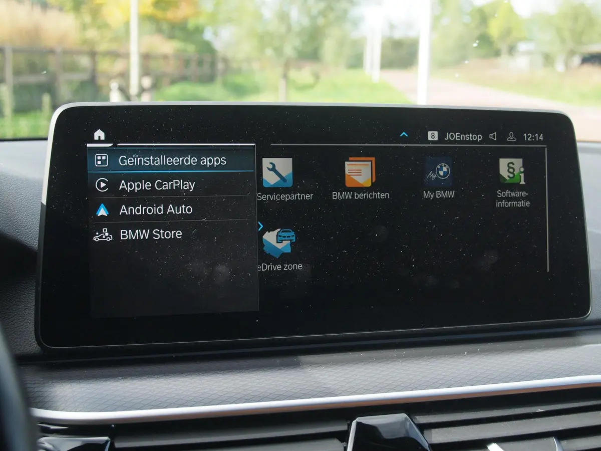 530e Business Edition Plus | M-Pakket | Head-Up Display | LED-Laser | Camera | Sfeerverlichting | ACC | NL-Auto |