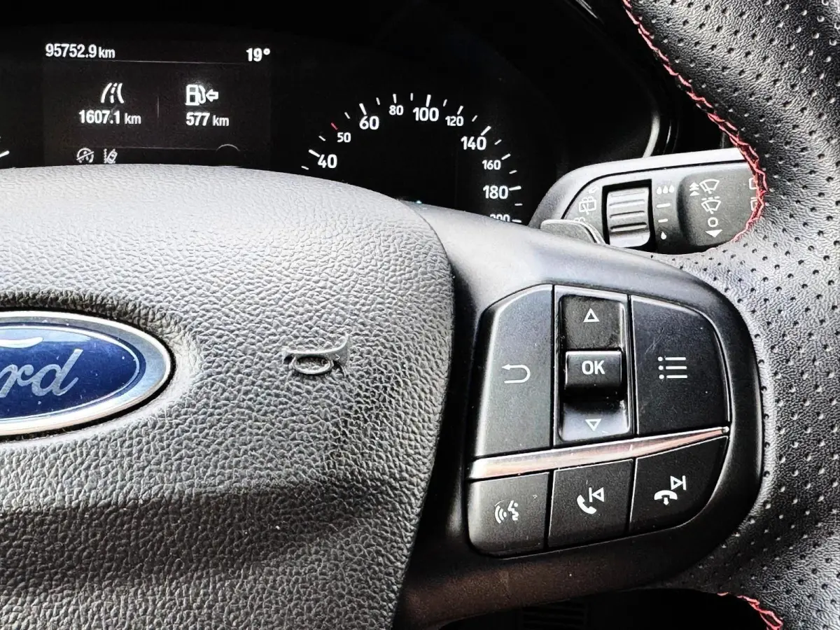 1.0 EcoBoost Hybrid ST Line/stuurver/stoelver