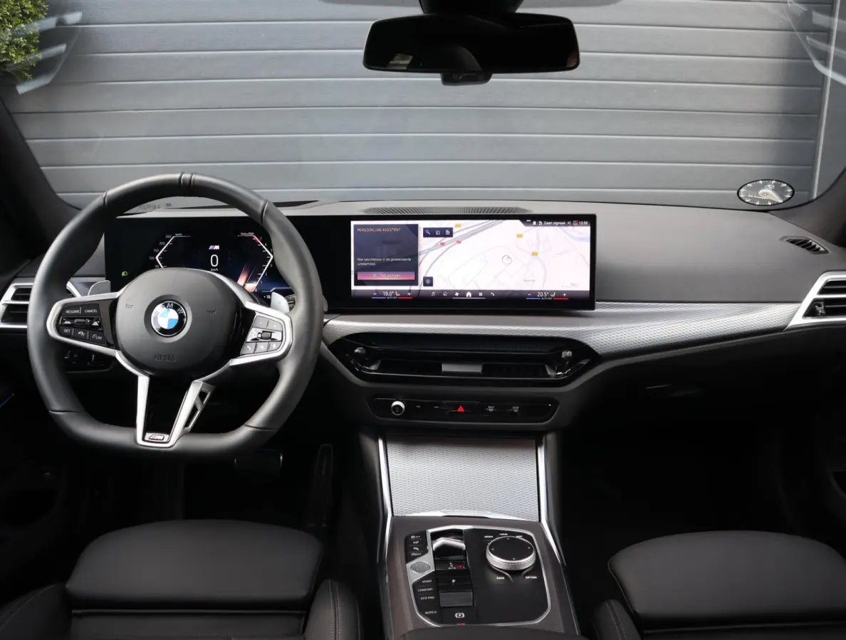 330i xDrive | Pano | HUD  | 360 Camera | Trekhaak