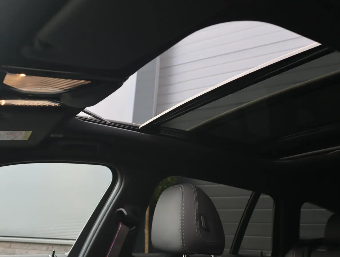 330i xDrive | Pano | HUD  | 360 Camera | Trekhaak