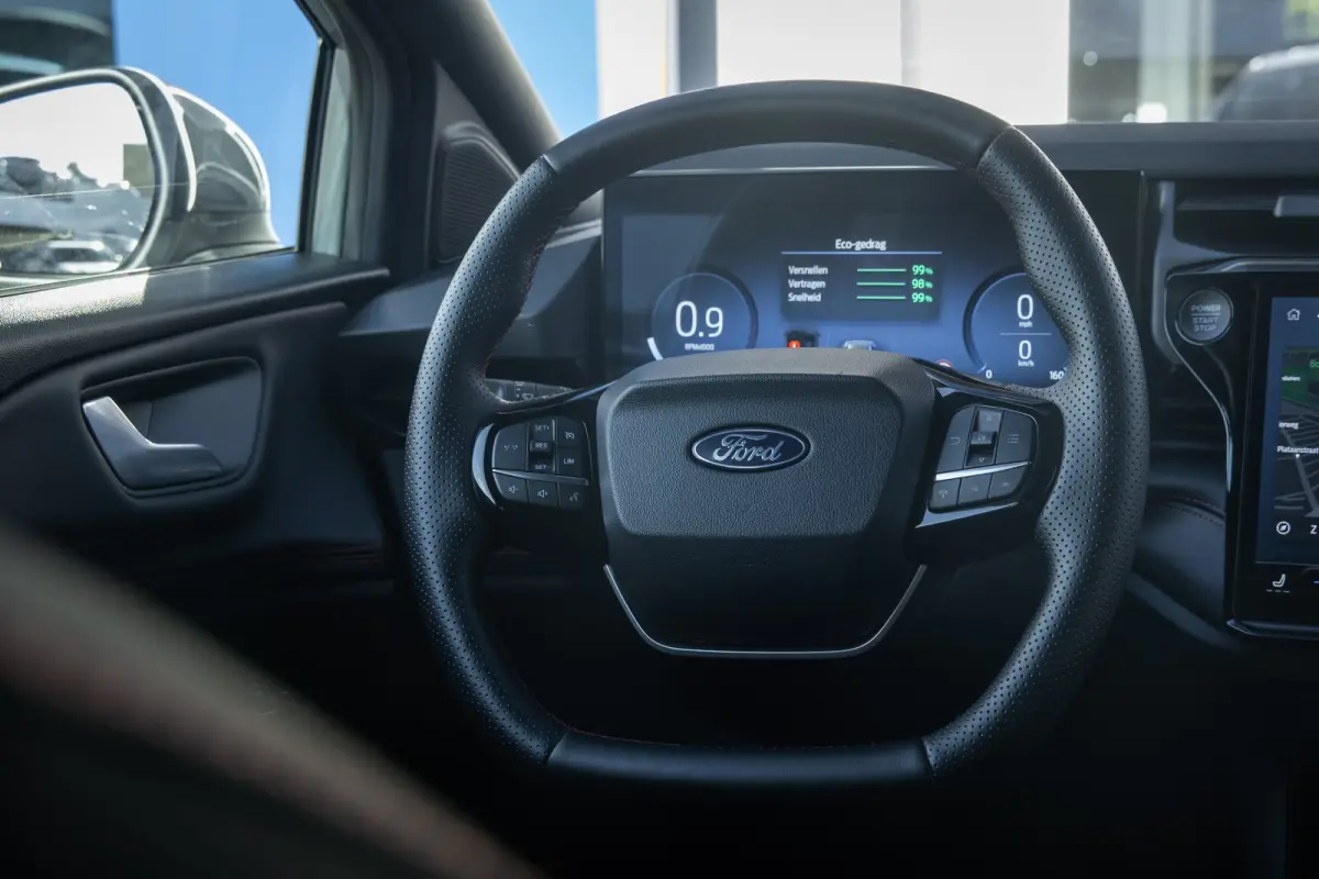 1.0 EcoBoost ST-Line | Apple Carplay/Android Auto | Cruise control | Keyless | Stoel- Stuurverwarming | Apple Carplay/Android Auto|telefoonintegratie premium | Cruise control | Hemelbekledin