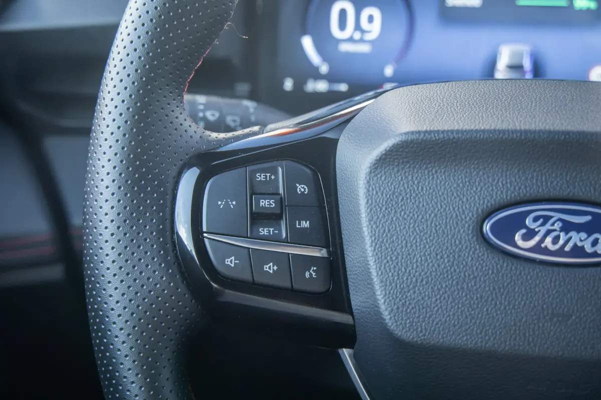 1.0 EcoBoost ST-Line | Apple Carplay/Android Auto | Cruise control | Keyless | Stoel- Stuurverwarming | Apple Carplay/Android Auto|telefoonintegratie premium | Cruise control | Hemelbekledin