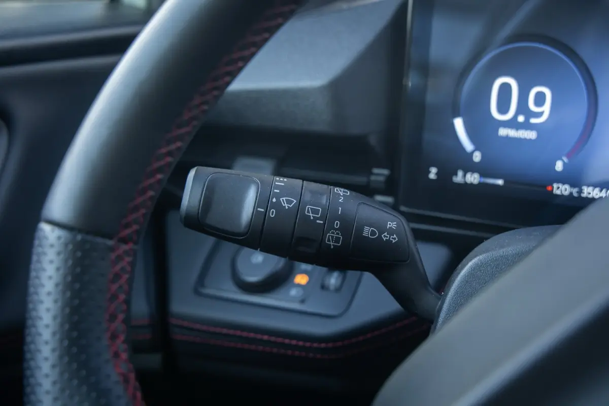 1.0 EcoBoost ST-Line | Apple Carplay/Android Auto | Cruise control | Keyless | Stoel- Stuurverwarming | Apple Carplay/Android Auto|telefoonintegratie premium | Cruise control | Hemelbekledin