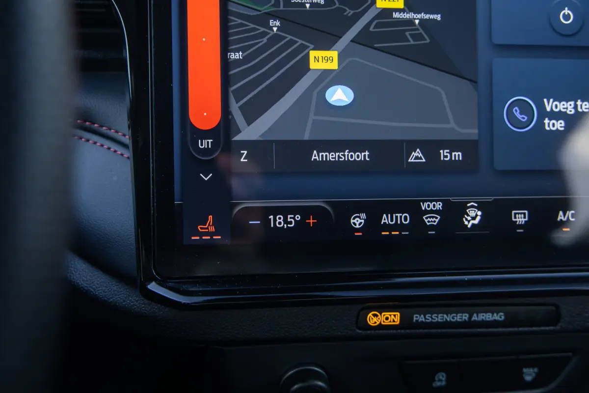 1.0 EcoBoost ST-Line | Apple Carplay/Android Auto | Cruise control | Keyless | Stoel- Stuurverwarming | Apple Carplay/Android Auto|telefoonintegratie premium | Cruise control | Hemelbekledin