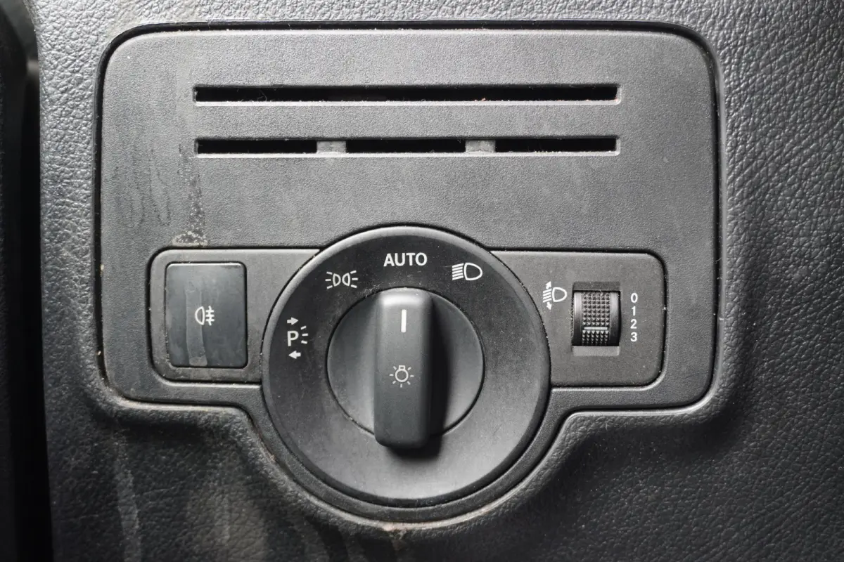 110 CDI EURO 6 - Airco - Navi - Cruise - €11.950,- Excl.