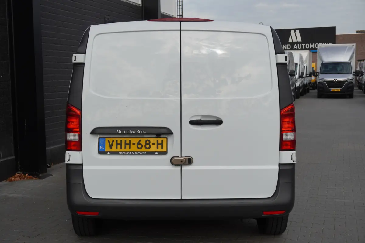 110 CDI EURO 6 - Airco - Navi - Cruise - €11.950,- Excl.