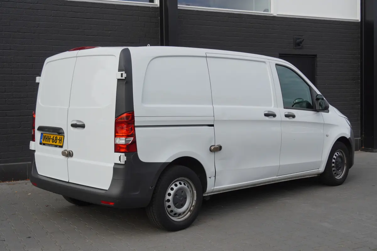110 CDI EURO 6 - Airco - Navi - Cruise - €11.950,- Excl.