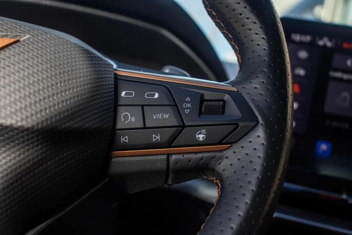 1.4 e-Hybrid VZ Performance VOL!, Pano, Leer