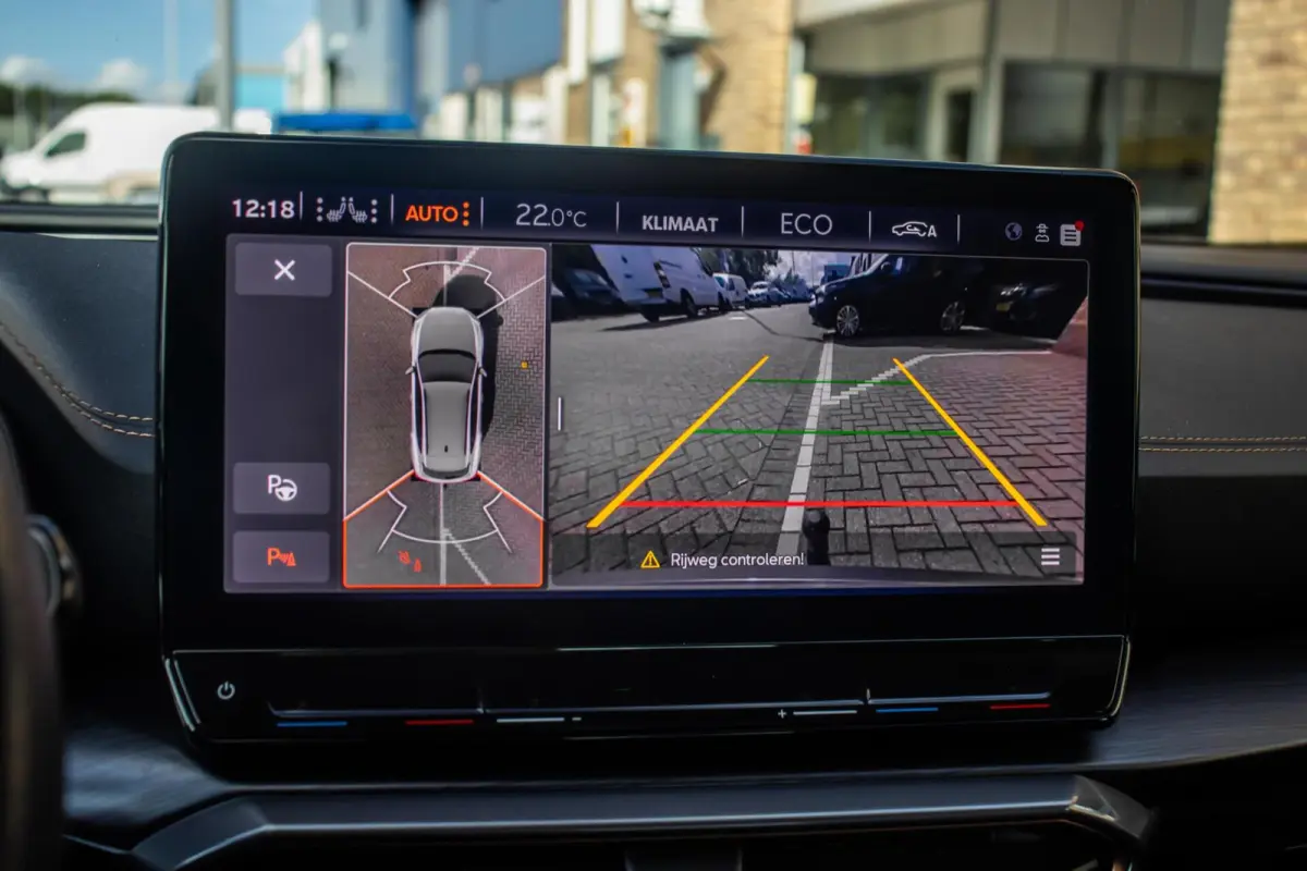 1.4 e-Hybrid VZ Performance VOL!, Pano, Leer
