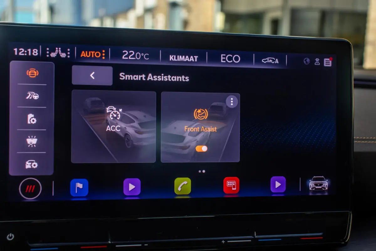 1.4 e-Hybrid VZ Performance VOL!, Pano, Leer