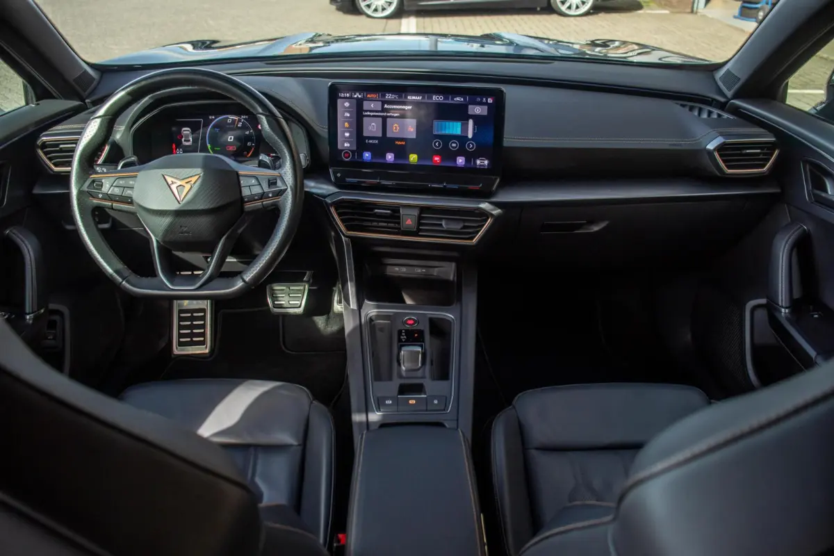 1.4 e-Hybrid VZ Performance VOL!, Pano, Leer