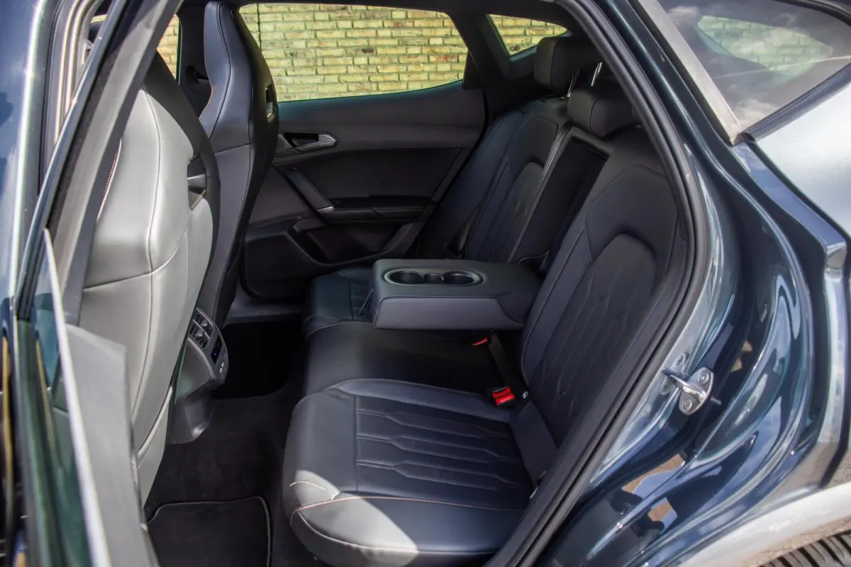 1.4 e-Hybrid VZ Performance VOL!, Pano, Leer