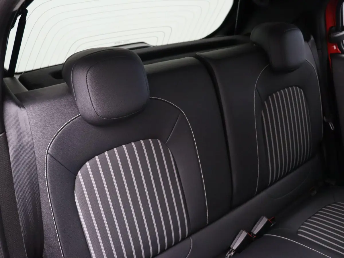 Z.E. R80 Techno | 91% accu score | Achteruitrijcamera | Apple Carplay / Android Auto | Cruise control |
