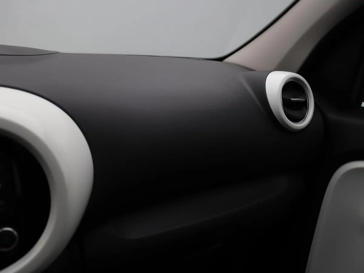 Z.E. R80 Techno | 91% accu score | Achteruitrijcamera | Apple Carplay / Android Auto | Cruise control |