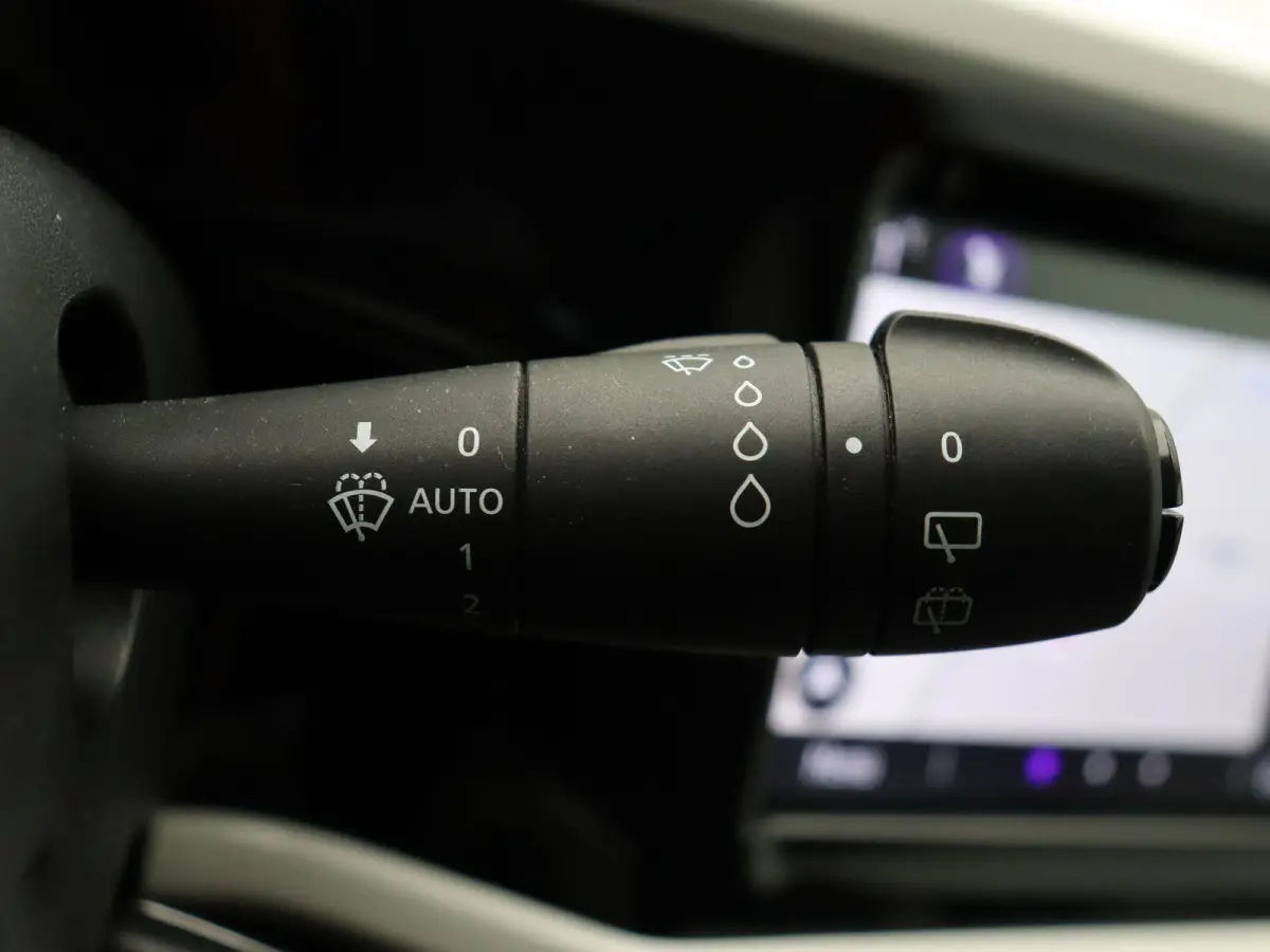 Z.E. R80 Techno | 91% accu score | Achteruitrijcamera | Apple Carplay / Android Auto | Cruise control |
