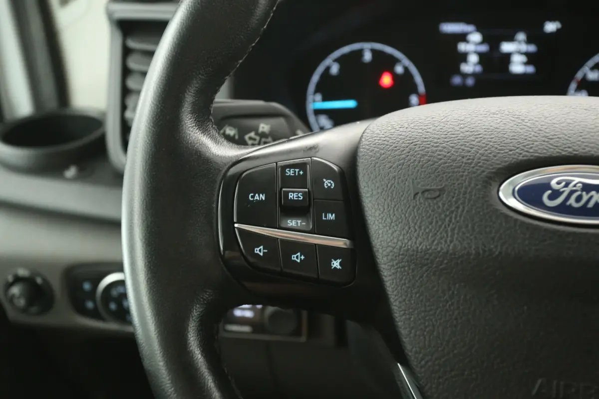 2.0 Ecoblue L2H2 | Airco | Camera | Cruise | 3 Zits | Carplay | Trekhaak | Parkeersens.