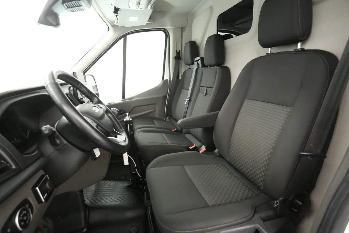 2.0 Ecoblue L2H2 | Airco | Camera | Cruise | 3 Zits | Carplay | Trekhaak | Parkeersens.