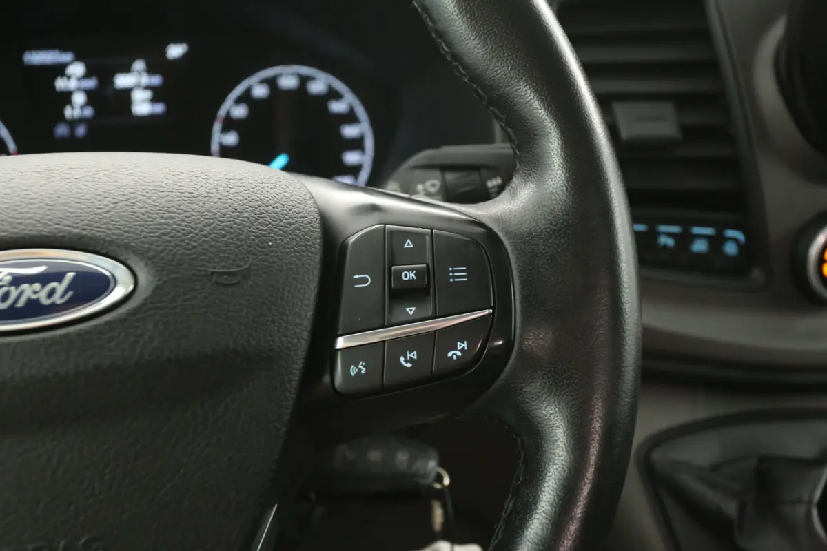 2.0 Ecoblue L2H2 | Airco | Camera | Cruise | 3 Zits | Carplay | Trekhaak | Parkeersens.