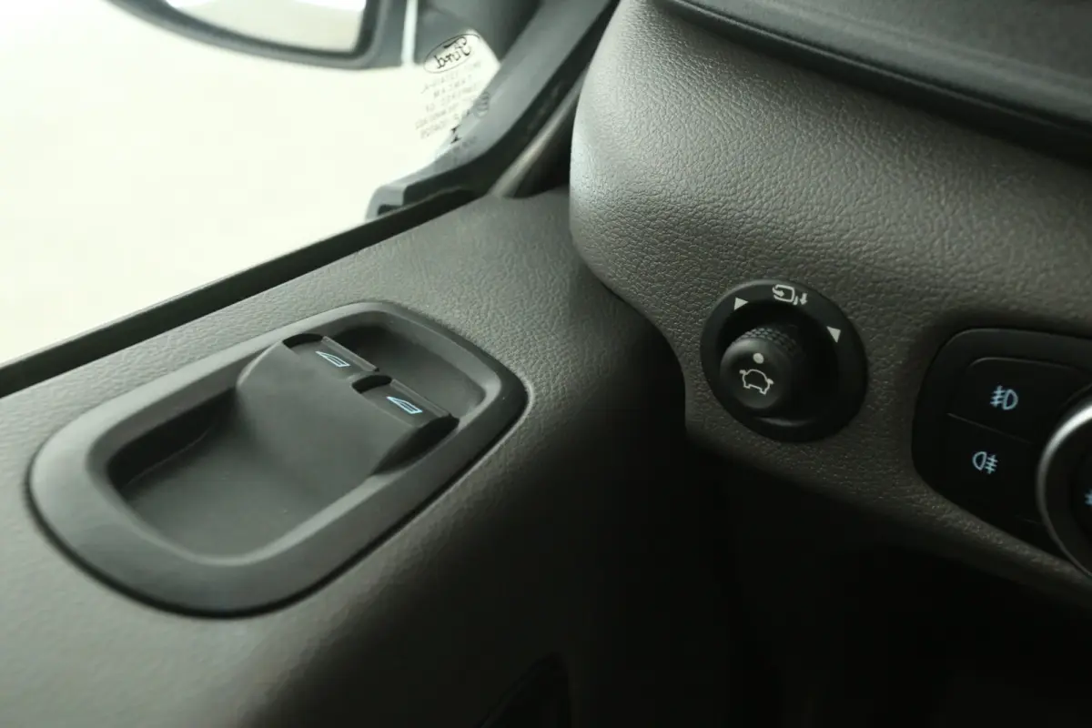 2.0 Ecoblue L2H2 | Airco | Camera | Cruise | 3 Zits | Carplay | Trekhaak | Parkeersens.