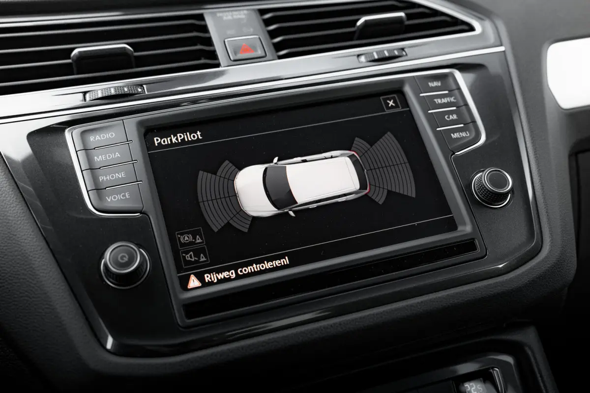 1.4 TSI Comfortline l Cruise Control l Metallic lak l Navigatie l Apple Car Play/Android l Multifunct. Stuurwiel l Climate Control l