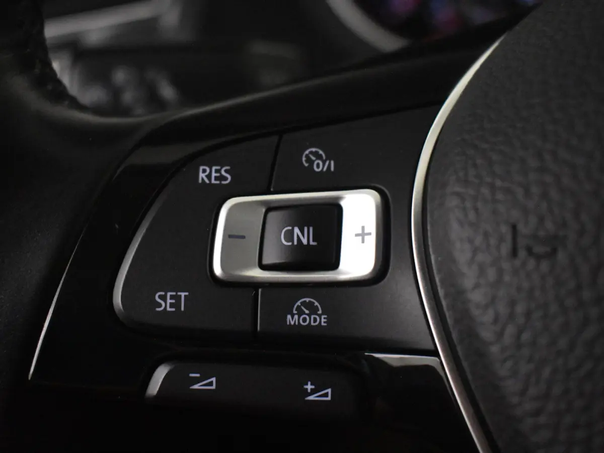 1.4 TSI Comfortline l Cruise Control l Metallic lak l Navigatie l Apple Car Play/Android l Multifunct. Stuurwiel l Climate Control l