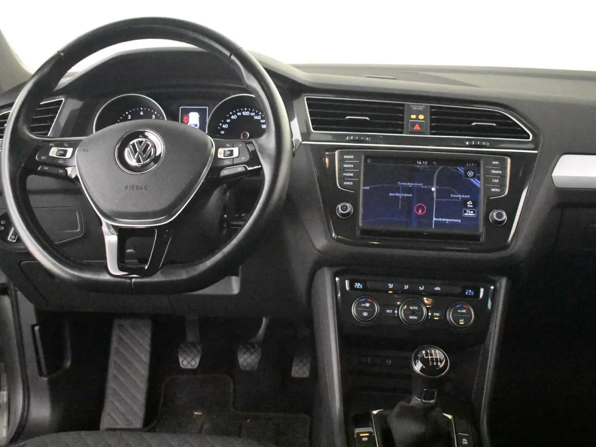 1.4 TSI Comfortline l Cruise Control l Metallic lak l Navigatie l Apple Car Play/Android l Multifunct. Stuurwiel l Climate Control l