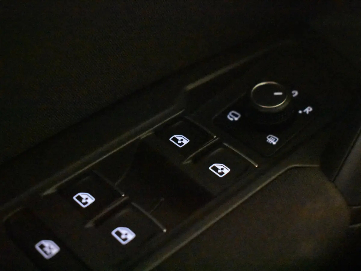 1.4 TSI Comfortline l Cruise Control l Metallic lak l Navigatie l Apple Car Play/Android l Multifunct. Stuurwiel l Climate Control l