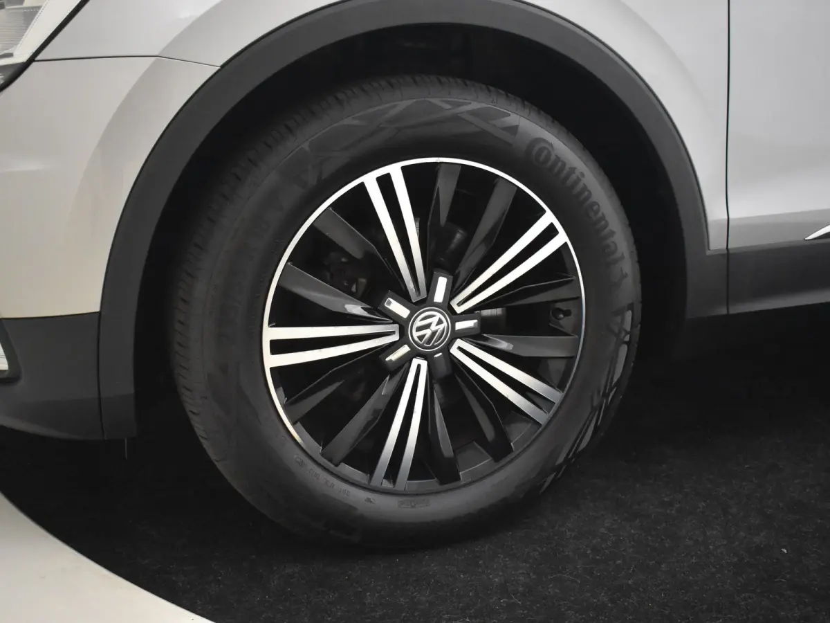 1.4 TSI Comfortline l Cruise Control l Metallic lak l Navigatie l Apple Car Play/Android l Multifunct. Stuurwiel l Climate Control l