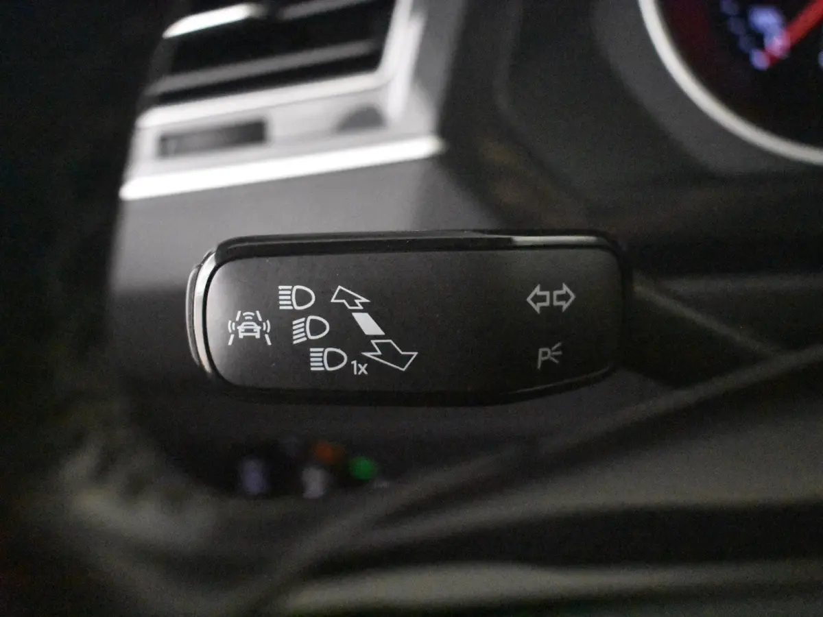 1.4 TSI Comfortline l Cruise Control l Metallic lak l Navigatie l Apple Car Play/Android l Multifunct. Stuurwiel l Climate Control l
