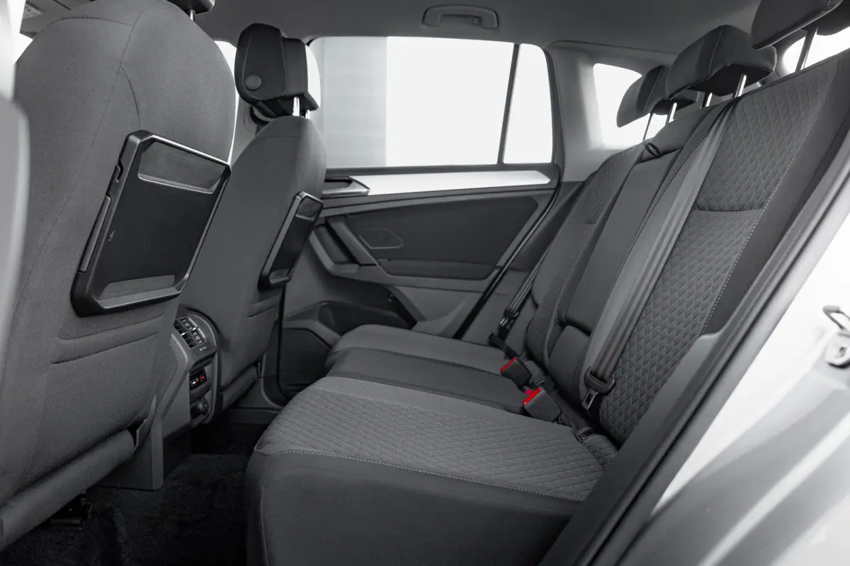 1.4 TSI Comfortline l Cruise Control l Metallic lak l Navigatie l Apple Car Play/Android l Multifunct. Stuurwiel l Climate Control l
