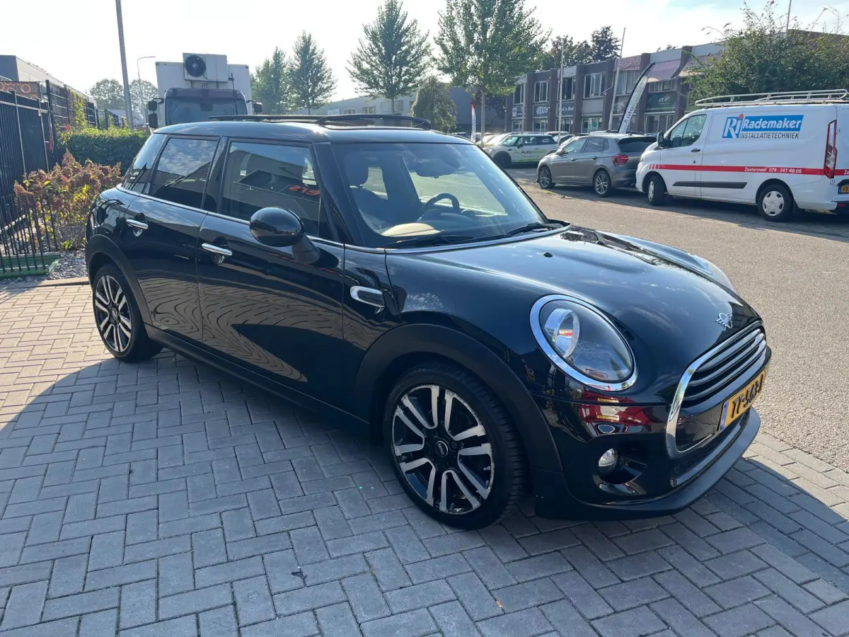 1.5 Cooper | Leder | Panoramadak | Navi