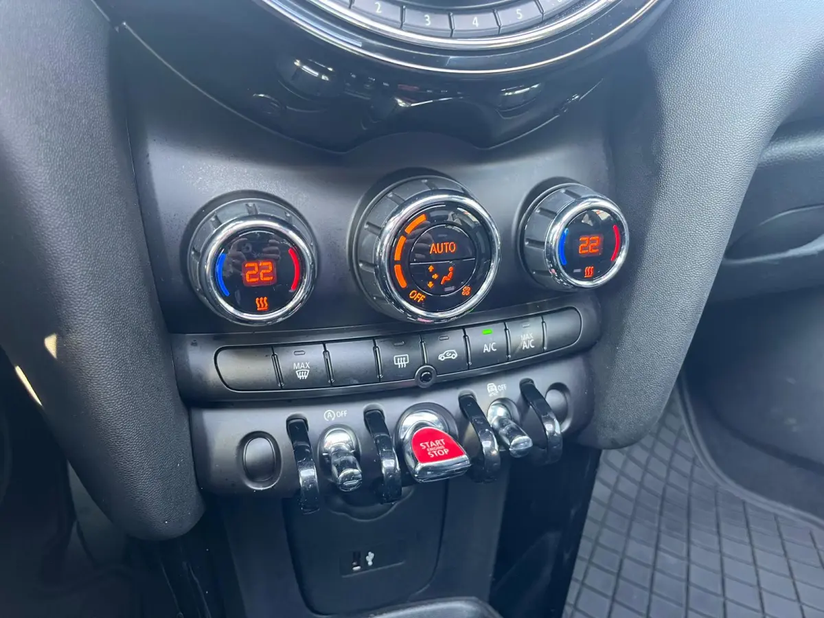 1.5 Cooper | Leder | Panoramadak | Navi