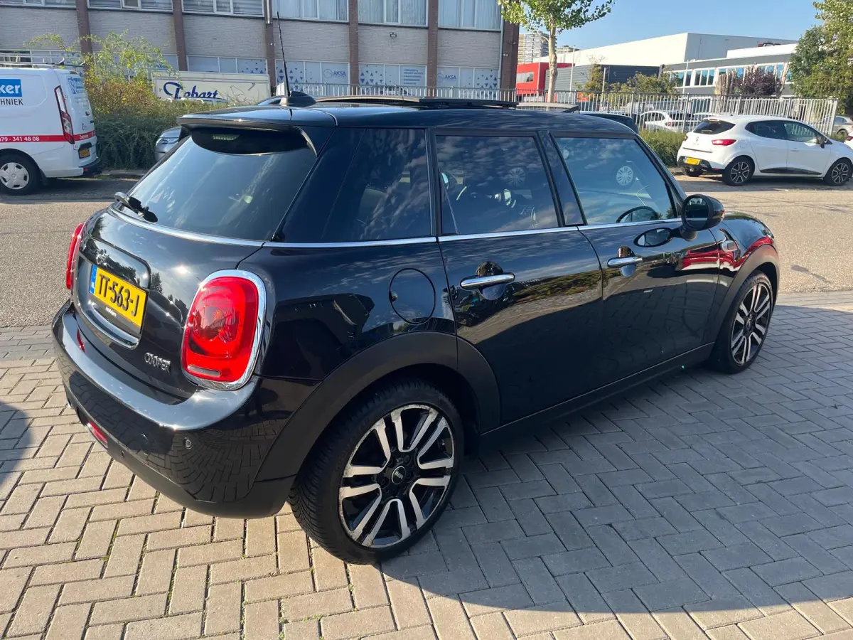 1.5 Cooper | Leder | Panoramadak | Navi